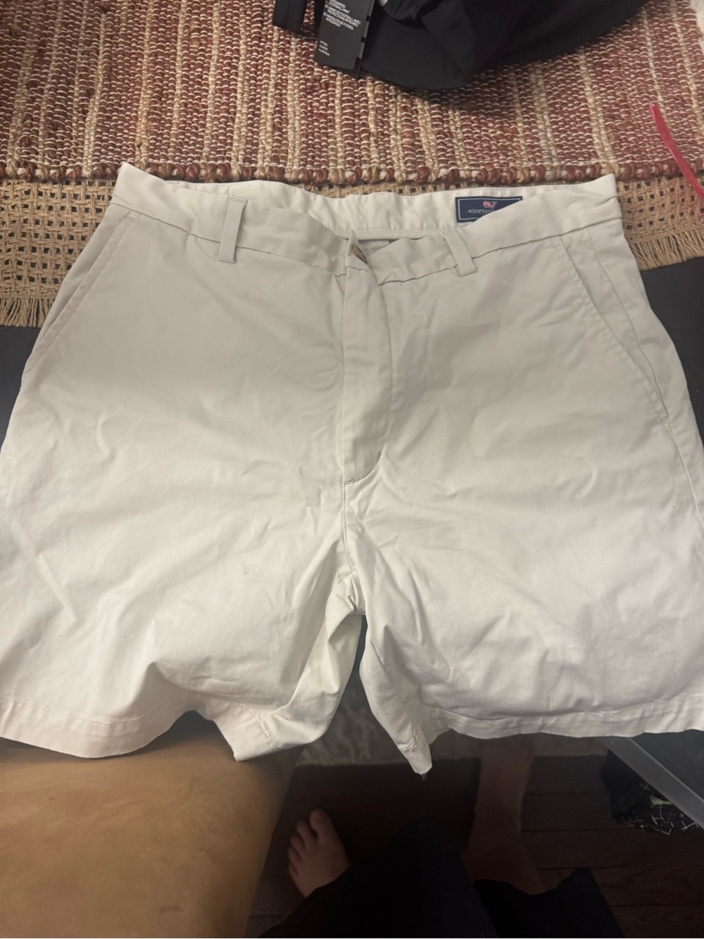 Vineyard vines Men's Classic Fit Khaki Shorts - White